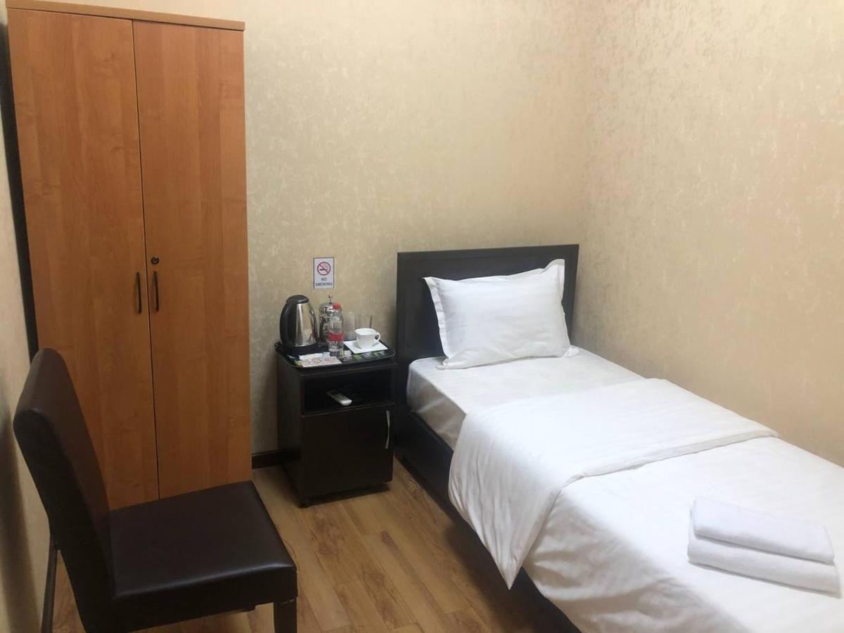 Hayot Hostel Tasjkent Eksteriør bilde